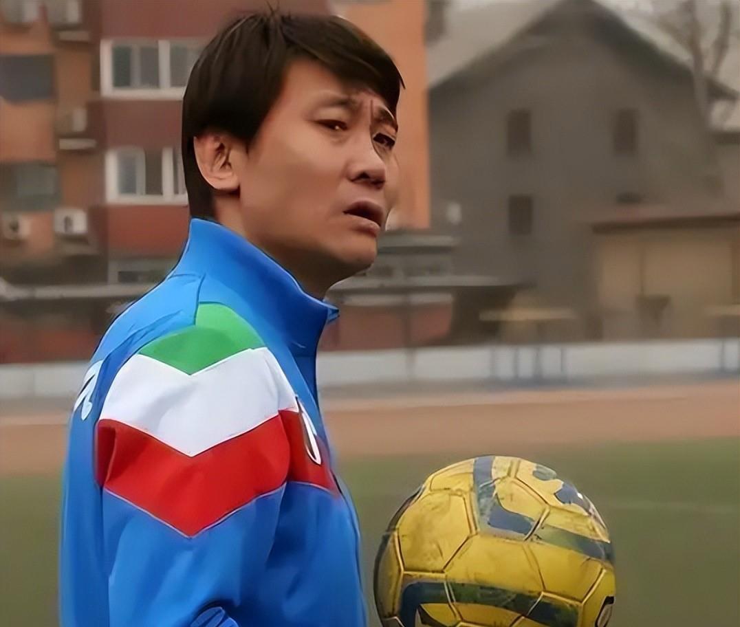 包含那个让那英“未婚生子”的前国脚高峰，20年后现在过得怎么样？的词条