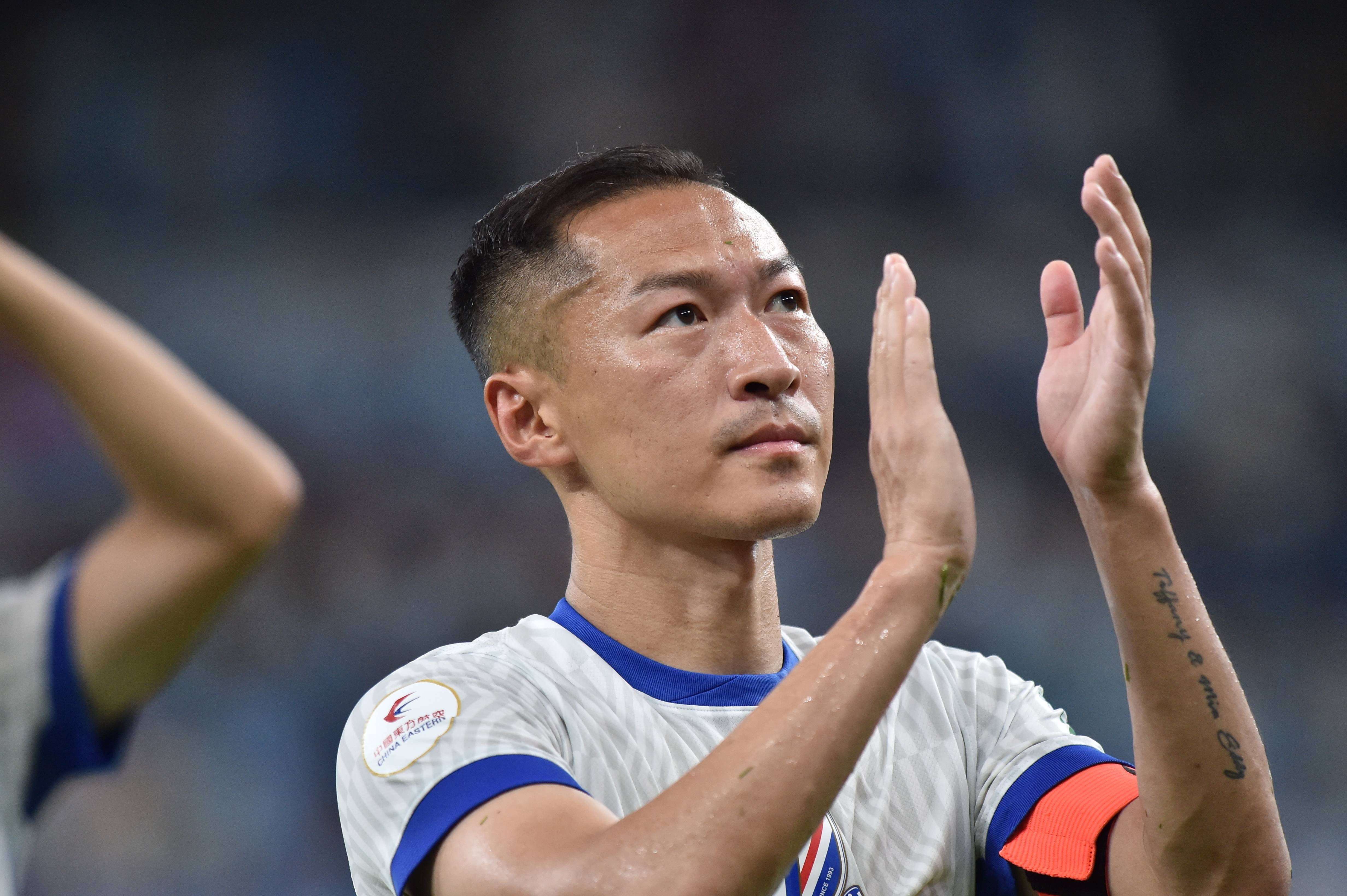 678体育网页版-足协杯-路易斯戴帽吴曦3送助攻申花3-2淘汰海港进8强的简单介绍